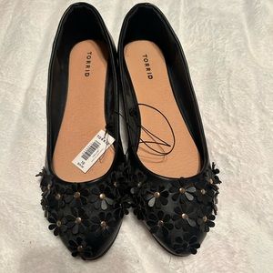 Torrid Black Floral Flats